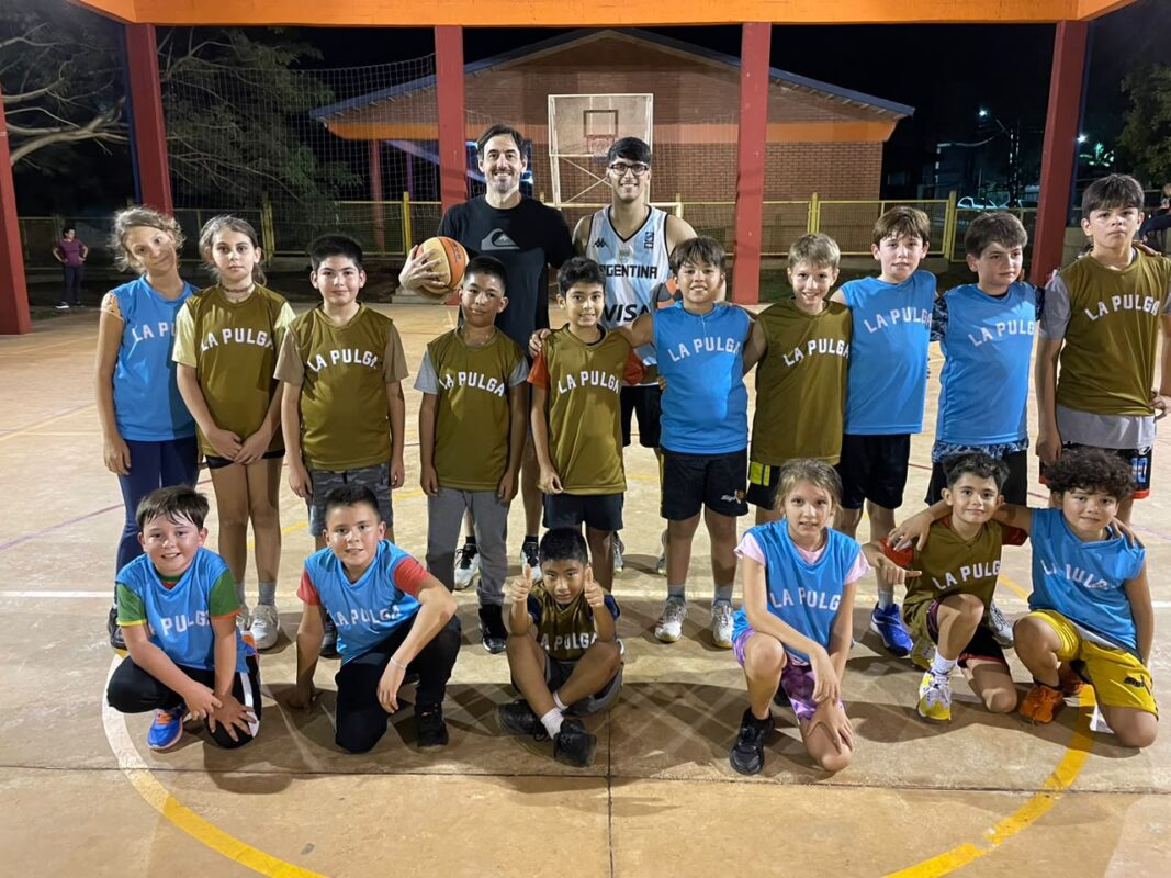 La Pulga Básquet: un sueño que empezó con 9 chicos y hoy juega en la Liga Provincial 11 La Pulga Básquet: un sueño que empezó con 9 chicos y hoy juega en la Liga Provincial 10