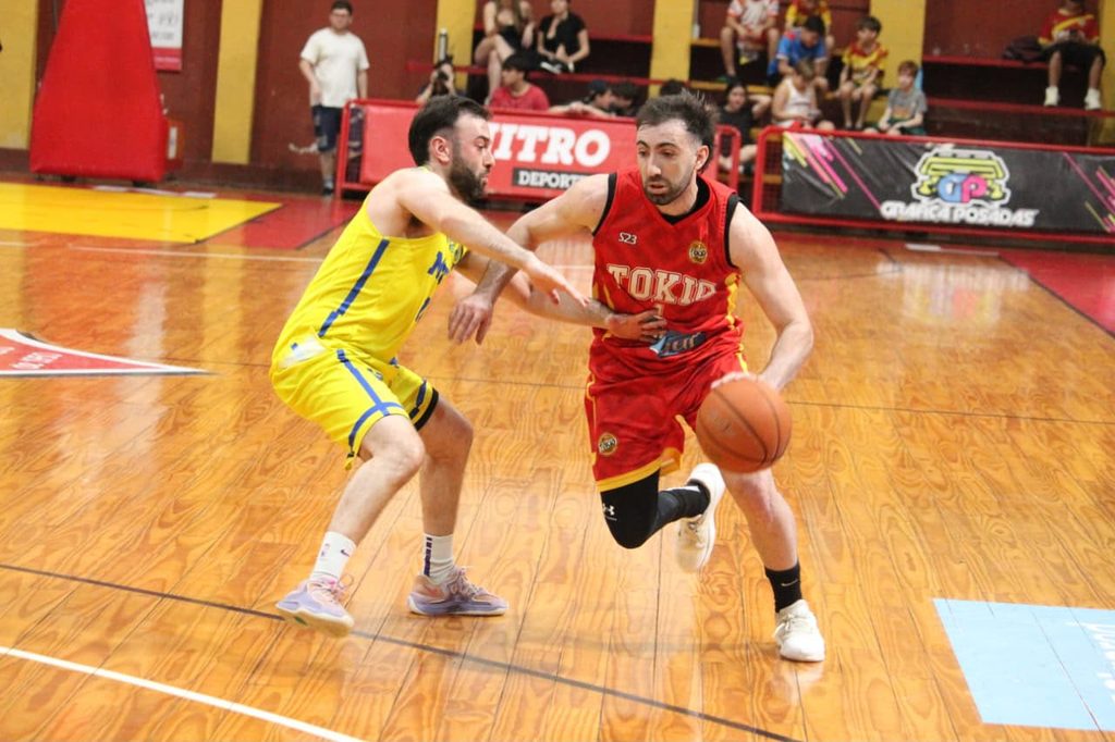 Tokio se quedó con el Clásico 3 Tokio se quedó con el Clásico 2