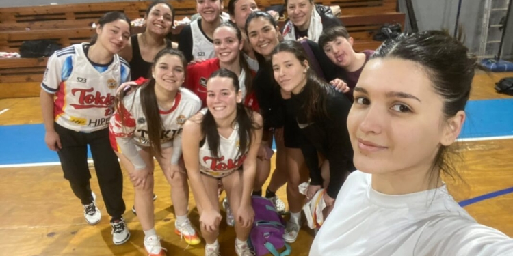 Tokio debutó con triunfo ante Luz y Fuerza en el Clausura Femenino 1 Tokio debutó con triunfo ante Luz y Fuerza en el Clausura Femenino