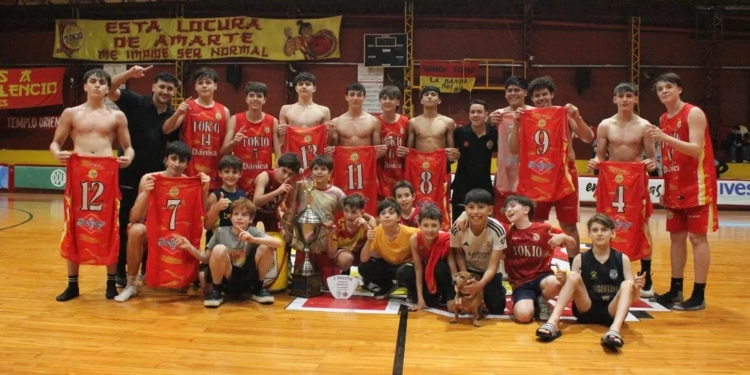 Tokio se consagró campeón del Top4 U11 y U15 1 Tokio se consagró campeón del Top4 U11 y U15